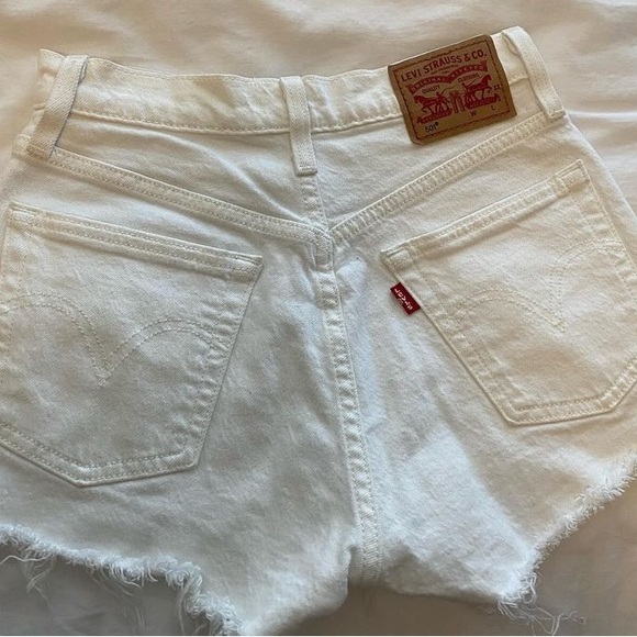 Levis shorts - Picture 1 of 4